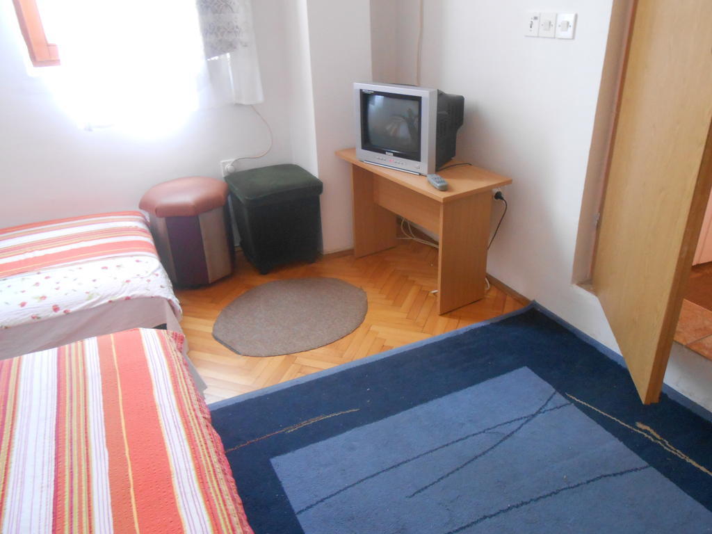 Apartments & Hostel Zdrava Hrana Mostar Rum bild