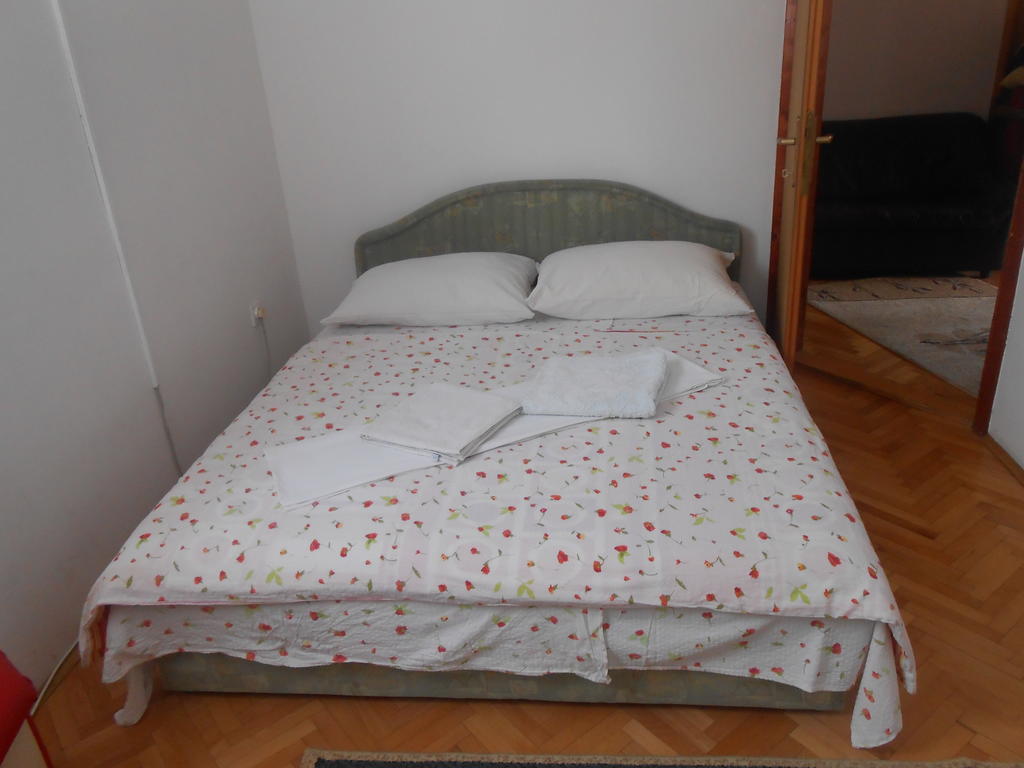 Apartments & Hostel Zdrava Hrana Mostar Rum bild