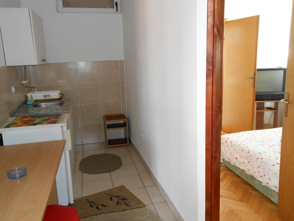 Apartments & Hostel Zdrava Hrana Mostar Rum bild
