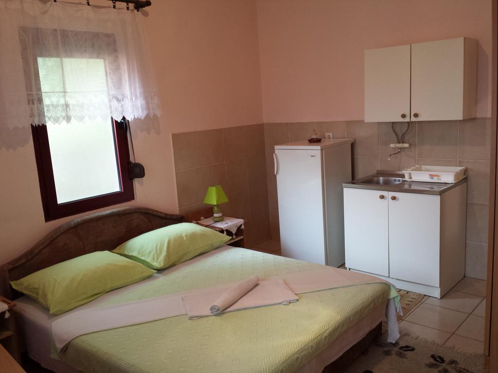 Apartments & Hostel Zdrava Hrana Mostar Rum bild