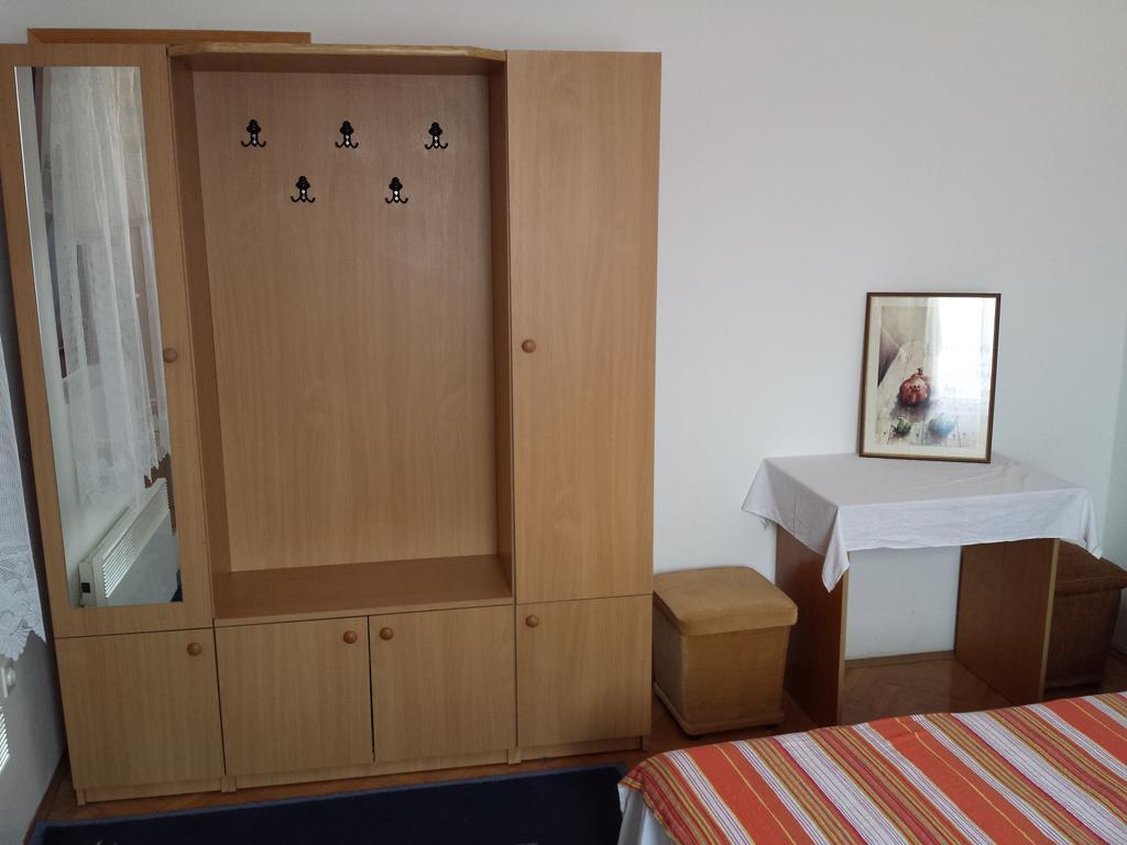 Apartments & Hostel Zdrava Hrana Mostar Rum bild