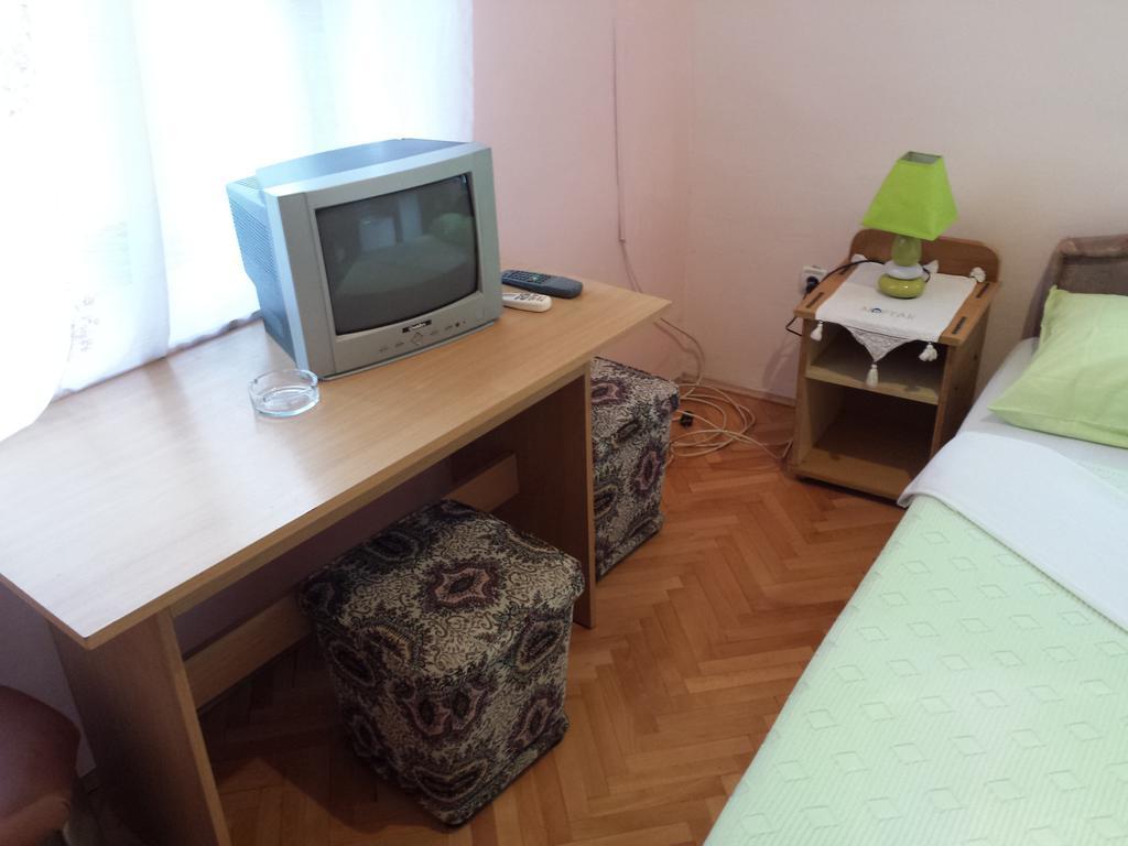Apartments & Hostel Zdrava Hrana Mostar Rum bild